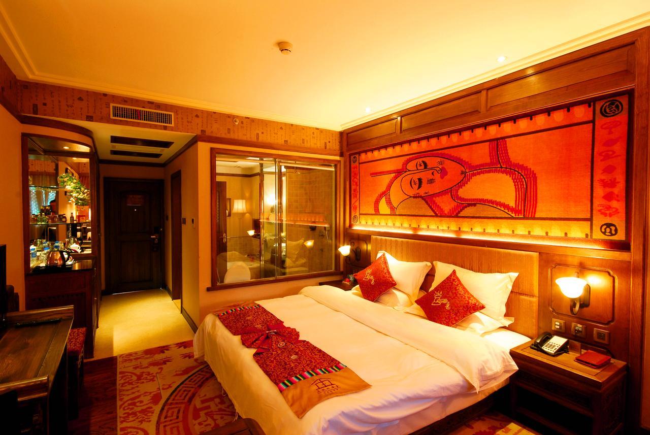 Lijiang Jinfu Hotel Экстерьер фото